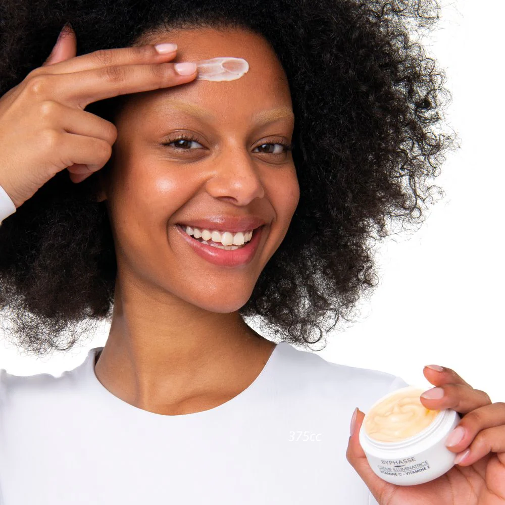 Byphasse Vitamine C Créme Illuminatrice Antioxydante & Revitalisante 50ml - Image 3