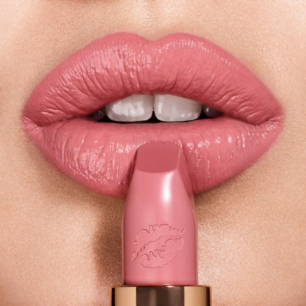 Charlotte Tilbury Kissing Fallen From The Lipstick Tree Hot Lips Color Liv It Up 3.5g - Image 2