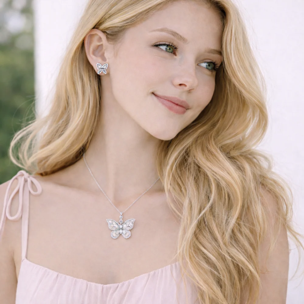 Danecraft Set De Collar y Zarcillos Mariposa Cubic Zirconia
