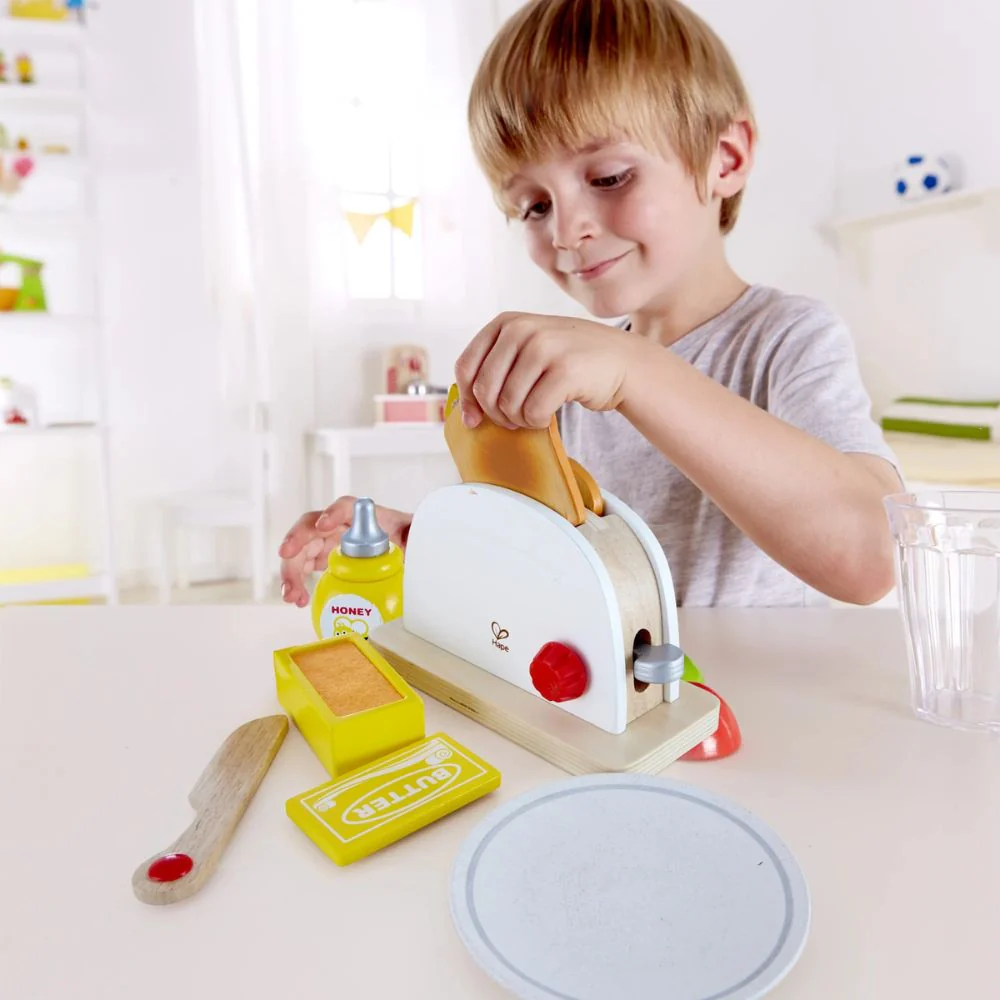 Hape Pup-up Toaster Set - Image 3
