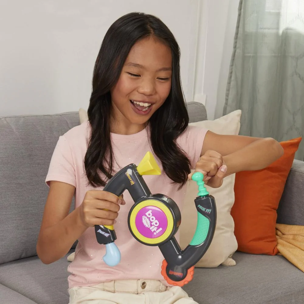 Hasbro Gaming Bop It Extreme - Image 2