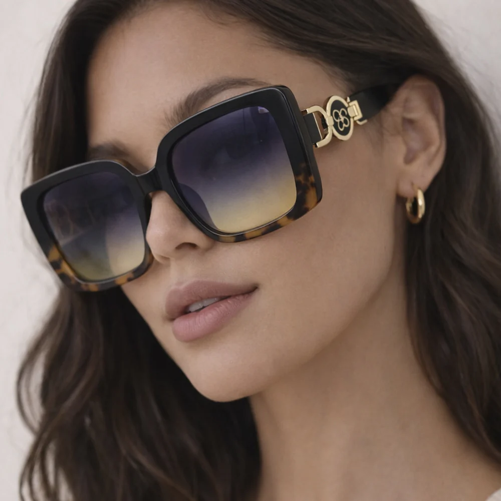 Jessica Simpsons Lentes De Sol Para Damas 100% UV Absorptive - Image 2