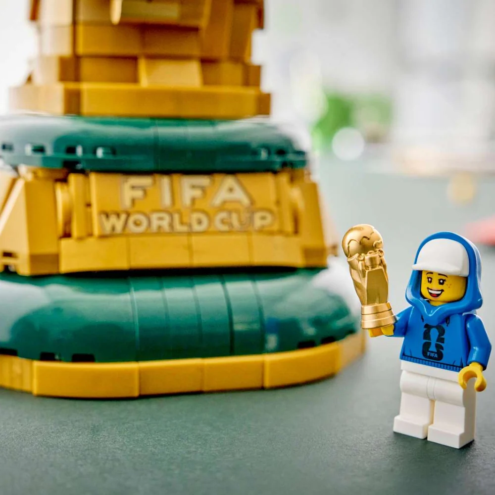 Lego Trofeo Oficial de la Copa Mundial de la FIFA 2026 2842 Piezas - Image 4