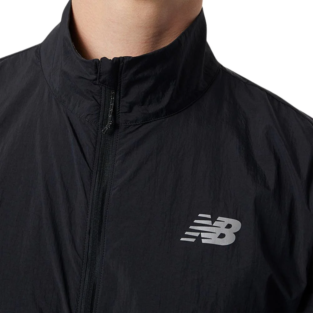 New Balance Chaqueta Impact Run Para Caballero Negra - Image 3