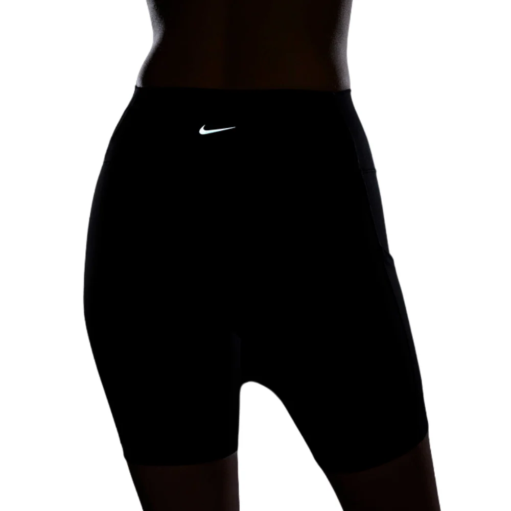 Nike One Biker Short para Dama - Image 5