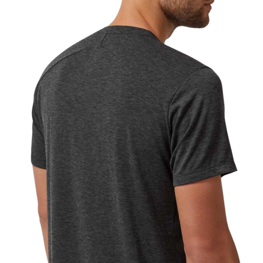 On Running Active-T Camiseta Manga Corta - Image 5